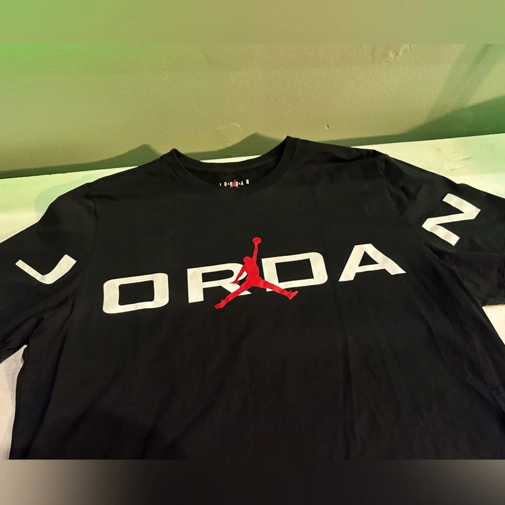 Jordan Nike Black and Red Logo T-Shirt